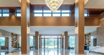 Holiday Inn Jiuhua Mountain Hot Spring by IHG