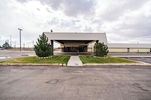 Front of property - Studio 6 Pocatello, Id (Pocatello)