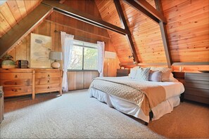 3 Schlafzimmer, Schreibtisch, BĂŒgeleisen/BĂŒgelbrett, WLAN