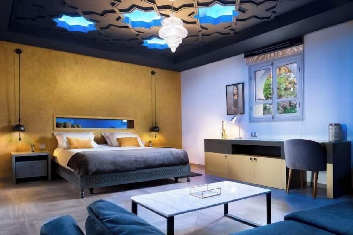 1 bedroom, in-room safe, free WiFi, bed sheets