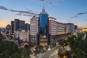 Exterior - Hilton Garden Inn Xi'An Bell Tower (Xi'an)