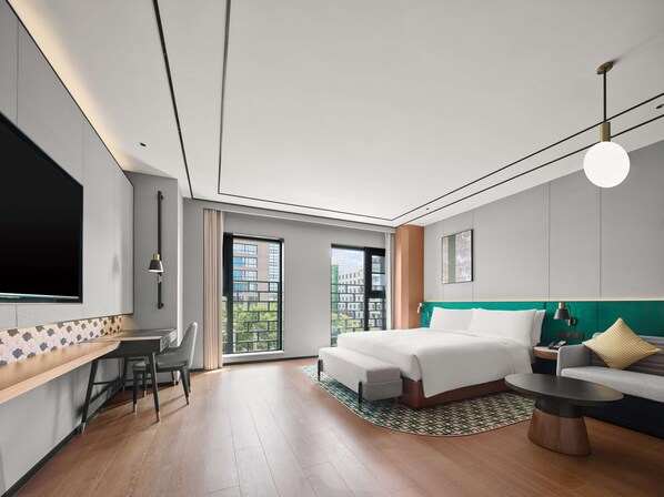 Basic Room, Multiple Beds | Down comforters, minibar, in-room safe, desk - Hilton Garden Inn Xi'An Bell Tower (Xi'an)