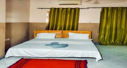 Charming 3-bedroom apartment in wonderful Zanzibar with AC, WiFi