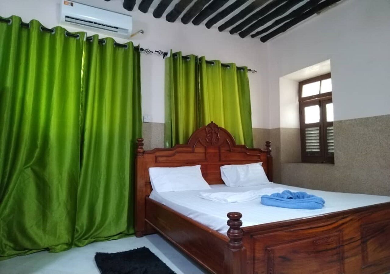 3 Schlafzimmer, Zimmersafe, Bügeleisen/Bügelbrett, kostenloses WLAN