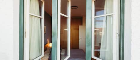 1 bedroom, travel crib, free WiFi, bed sheets