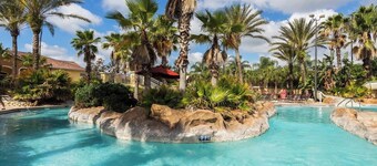 4BR Family Resort Near Disney & Universal - Spacious & Fun for Everyone!