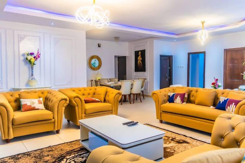 Pearl Exquisite Apartment