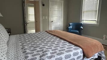 2 slaapkamers, een bureau, wifi, beddengoed