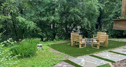 J Suite on John Smith