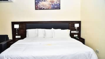 Comfort-Zimmer, Balkon, Stadtblick