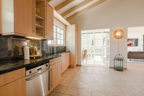 Villa Fontana 2 - Luxury Aruba Villa Near Eagle Beach w/ Private Pool