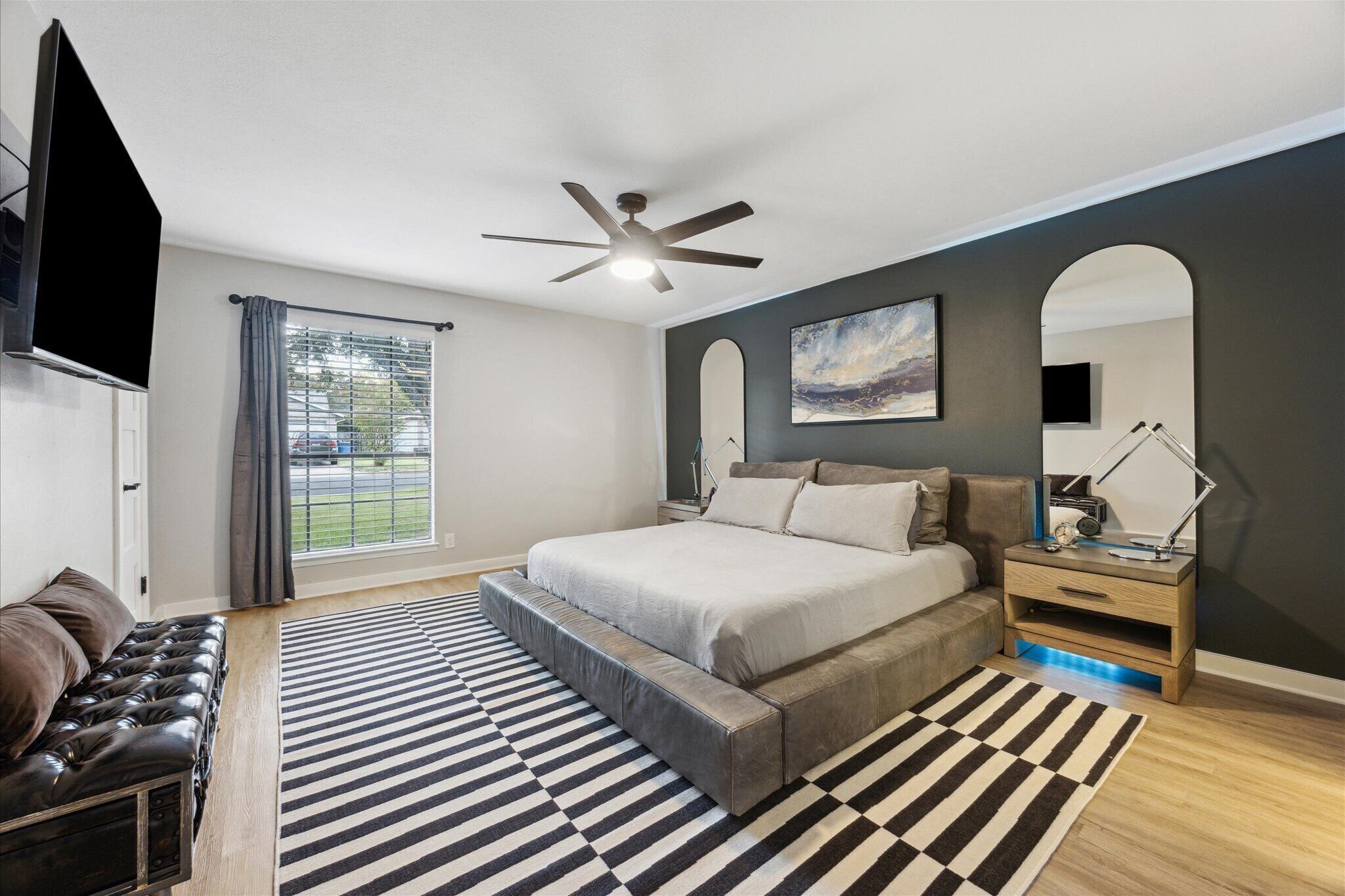 3 Schlafzimmer, Schreibtisch, Bügeleisen/Bügelbrett, WLAN