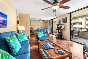 Condo, 2 Queen Beds (White Sands Village#121) | Living area - White Sands Village#121 (Kailua-Kona)