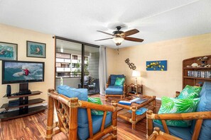 Condo, 2 Queen Beds (White Sands Village#121) | Living area - White Sands Village#121 (Kailua-Kona)