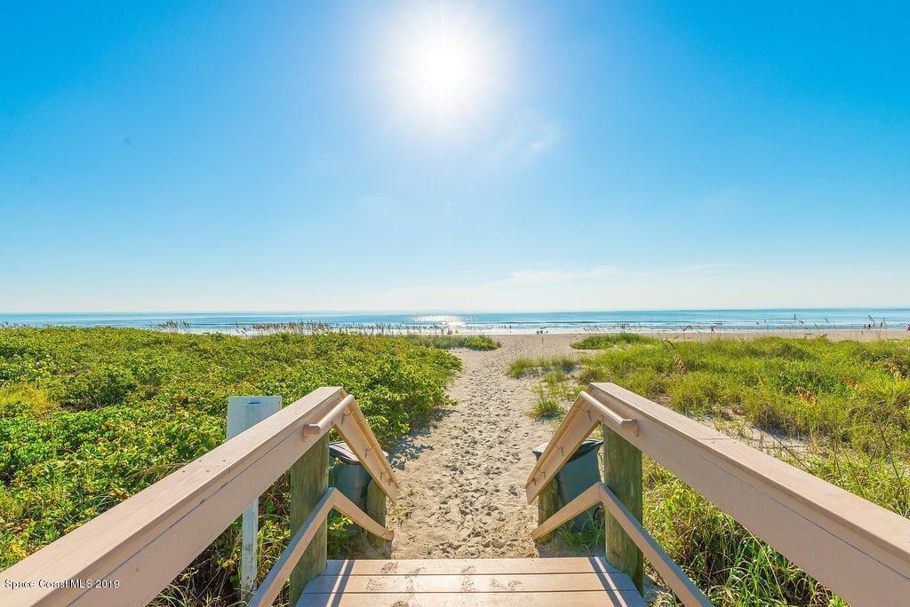 Cozy Upgraded Condo in Oceanfront Complex - Sleeps 6 Guests