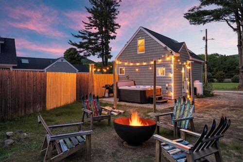 White Mtn Hot Tub Retreat The Bit O’ Honey