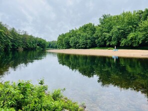 Beach - Modern Rustic Ski Chalet with Saco River Access (Conway)