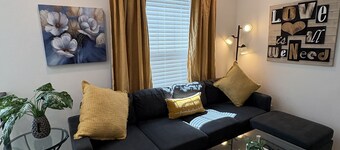 Spacious Cozy Retreat with Fireplace between Parker & Castle Rock