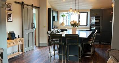 Stunning, traditional lodge in the heart of Ballater, Royal Deeside, Scotland