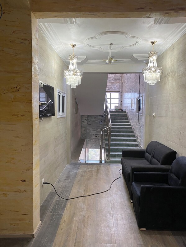 Reception - Jostar Hotel And Restaurant (Accra)