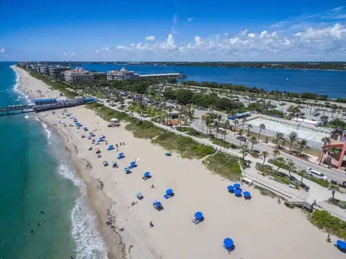 Perto da praia, toalhas de praia 