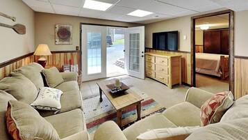 House (2 Bedrooms) | Property amenity