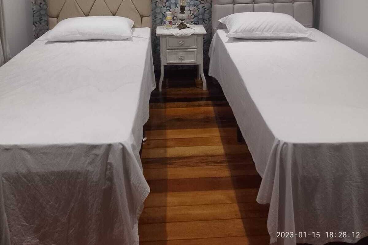 Comfort Double Room | WiFi (free), individually furnished, bed sheets