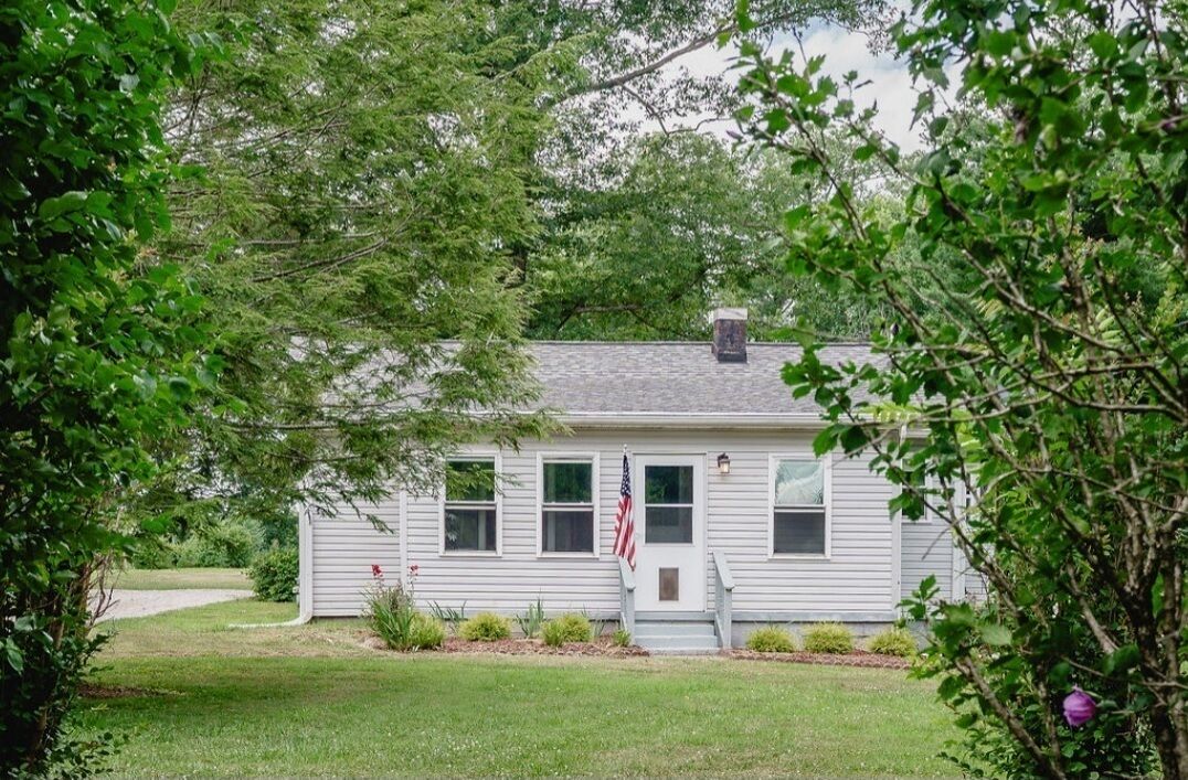 Green Mountain Homestead , a charming 3-bedroom, 2-bath 