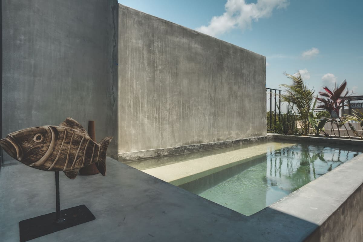 Studiosuite | Eigener Pool