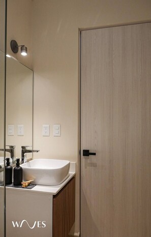 Bathroom - Room in Apartment - Exclusive Spacious 2 Bedroom Apartment With Private Pool and Top Amenities (Tulum)