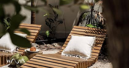 Room in Apartment - Exclusive Spacious 2 Bedroom Apartment With Private Pool and Top Amenities