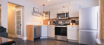 New · Charming Downtown Retreat with Hot Tub