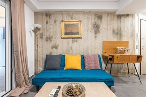 Interior - Athens 4U Sweet Urban Retreat in Pagrati by Metro w/ fast WiFi near sights (Athina)