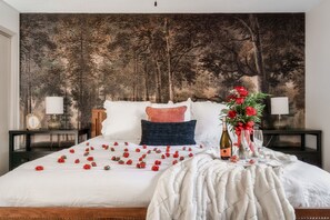 1 Schlafzimmer, Schreibtisch, Bügeleisen/Bügelbrett, Reisekinderbett