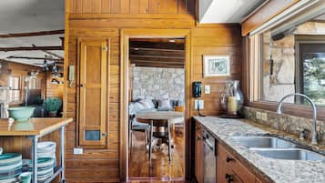 Cabin, 5 Bedrooms, Lake View, Lakeside | Private kitchen | Full-size fridge, microwave, oven, stovetop