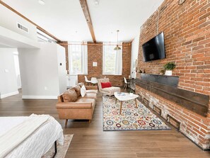 Smart TV, offices