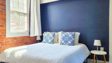 1 bedroom, desk, iron/ironing board, free WiFi