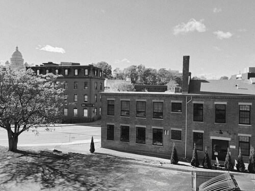 Jennifer’s Stylish Downtown Brick Foundry Escape