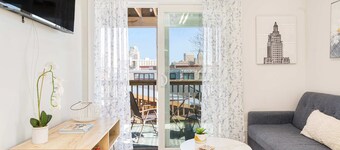Jennifer’s Getaway: Stunning Views & Private Deck