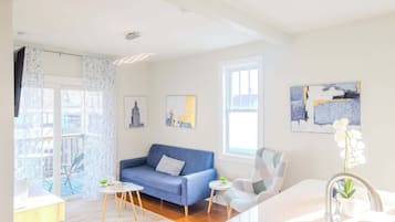 Smart TV, ping pong, offices