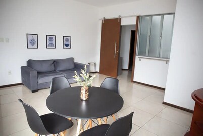 Apartamento Aconchegante Central Perto da Escritório da Aperam!