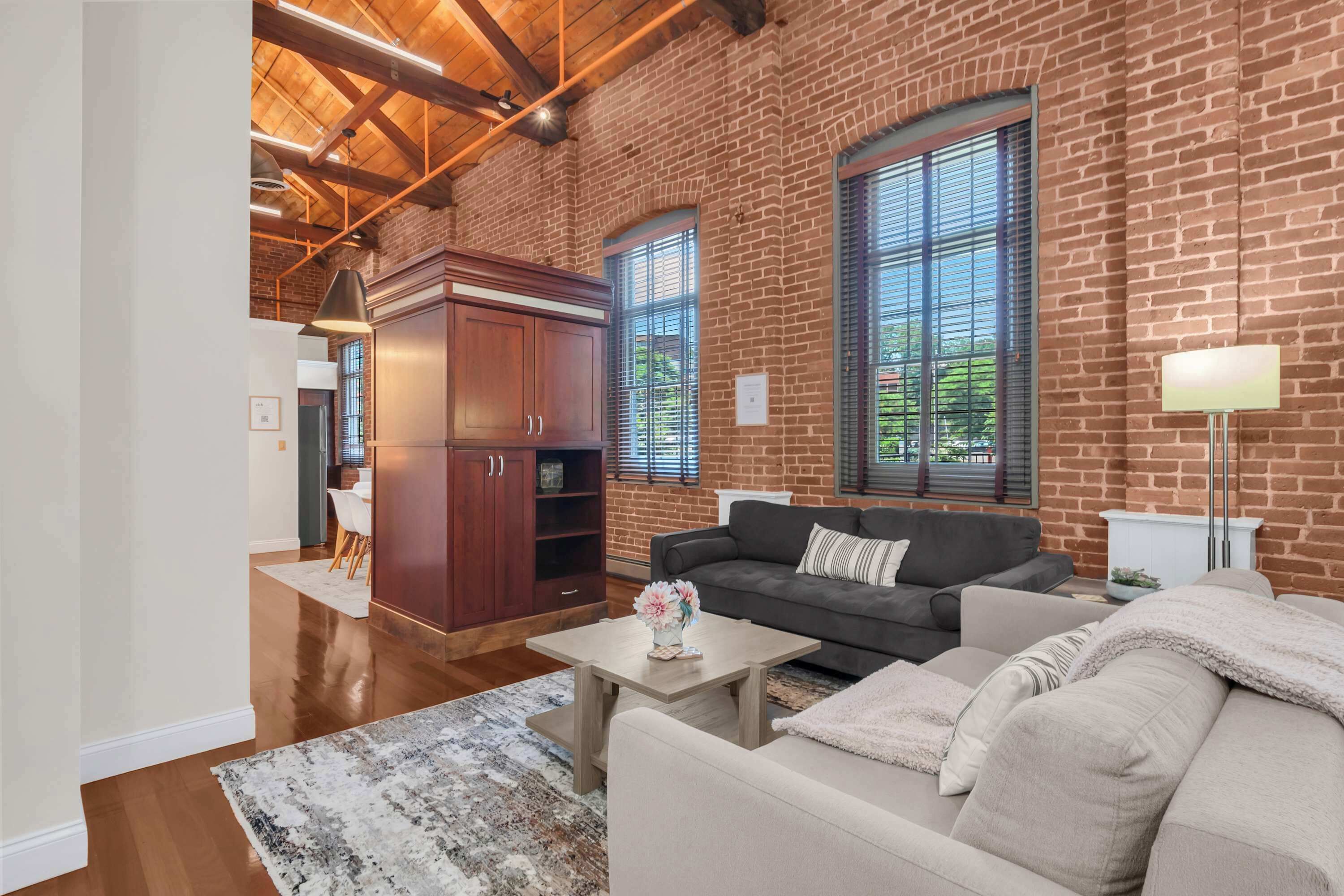 Smart TV, offices