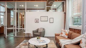 Smart TV, offices