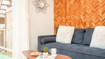 TV connectée, table de tennis de table, espaces bureaux