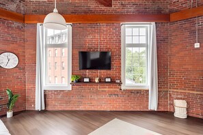 Interior - Jennifer’s Historic Penthouse Loft | City Views (Providence)