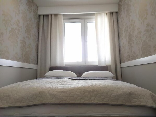 2 bedrooms, iron/ironing board, free WiFi, bed sheets - Kraków City Center Navyblue Luxury Apartment (Kraków)