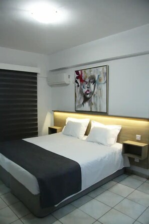 In-room safe, iron/ironing board, free WiFi