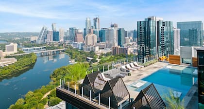 Rainey St Condo | Heated Pool | Gym | Bar | DT ATX
