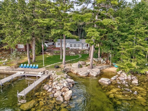 Sebago Lake Direct Waterfront 3bed 2bath with Sandy Beach, Mooring and Boat Dock