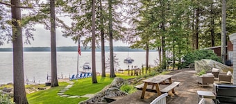 Sebago Lake Direct Waterfront 3bed 2bath with Sandy Beach, Mooring and Boat Dock